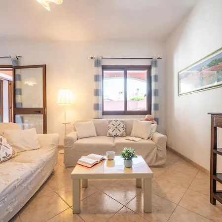 Сasa de vacaciones Rosy By Interhome